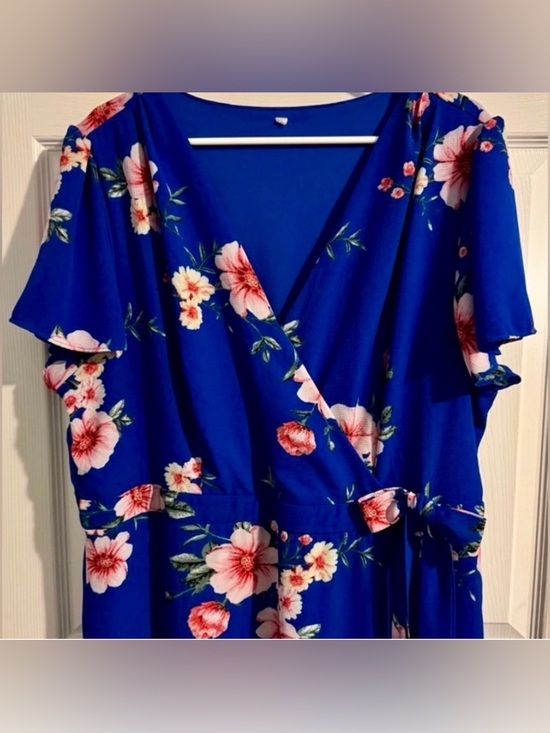 Dresses & Skirts - Vibrant Floral Dress 18/20 Blue & Botanical Pinks Faux-wrap Midi